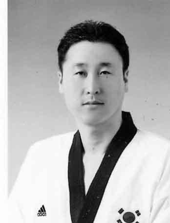 유수영 화랑태권도 관장